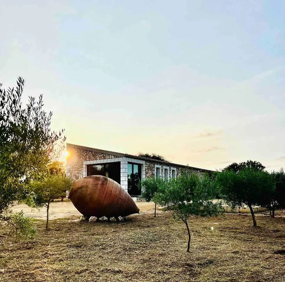 Los Dos Caballeros Winery & Vacation Rental 루비