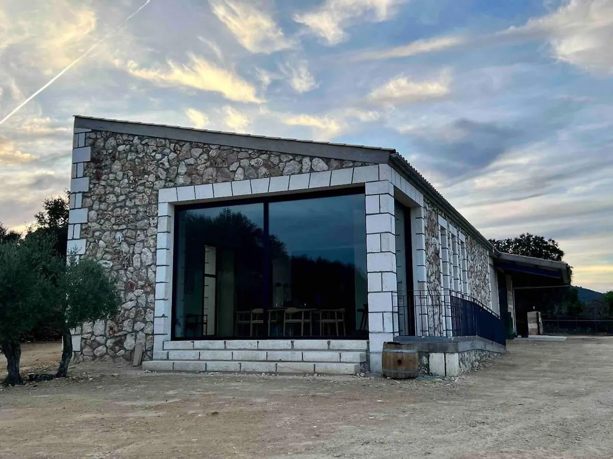 Los Dos Caballeros Winery & Vacation Rental Llubí Spanje